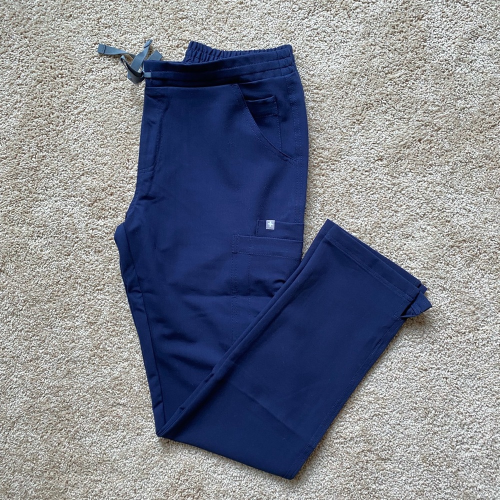 FIGS Women’s Navy Yola Skinny Scrub Pants